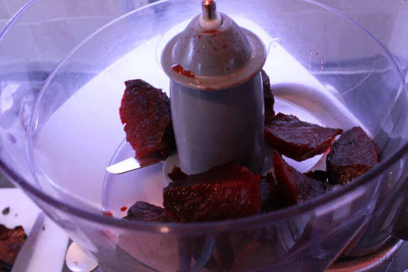 Torta salata con barbabietole