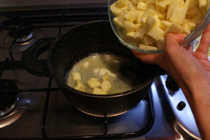 Cuocere mele