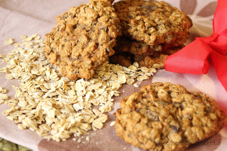 Biscotti vegani avena e cioccolato
