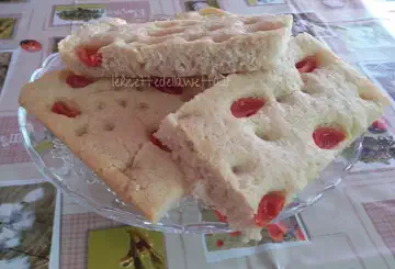 Focaccia con pomodorini