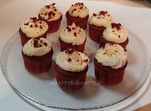 red velvet cupcakes