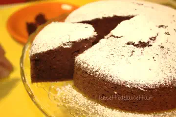 torta di albumi al cacao
