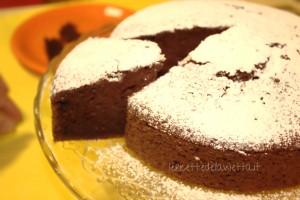torta di albumi al cacao